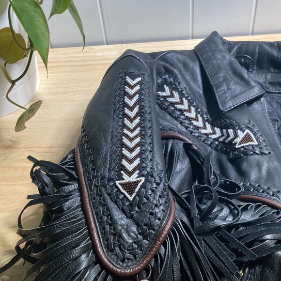 Genuine Leather jacket with beading and fringe - Picture 9 of 12